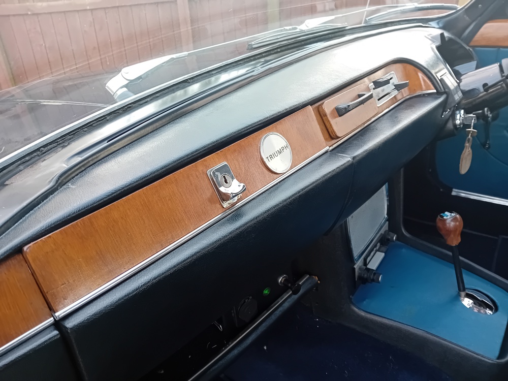 Triumph 16