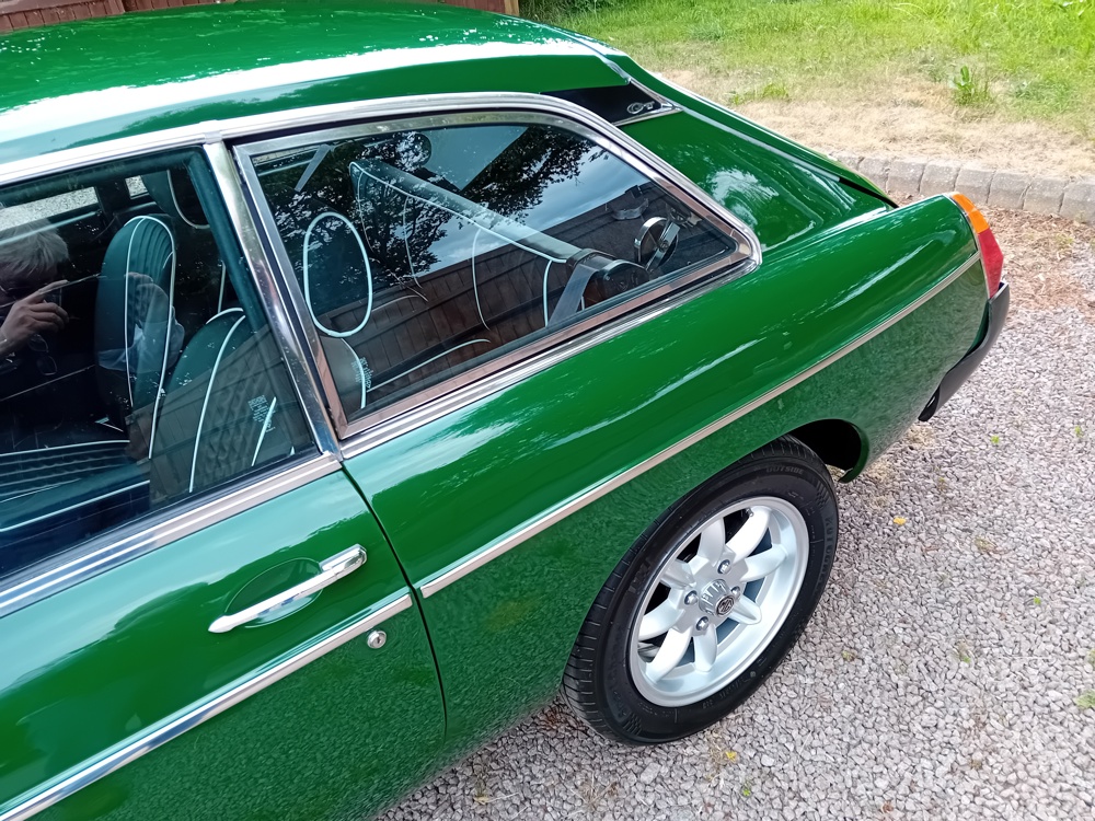 Mgb gt 6