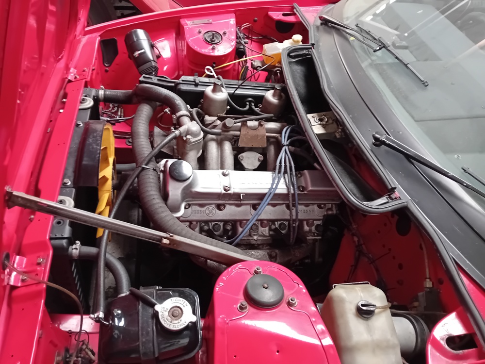 tr7 b 4