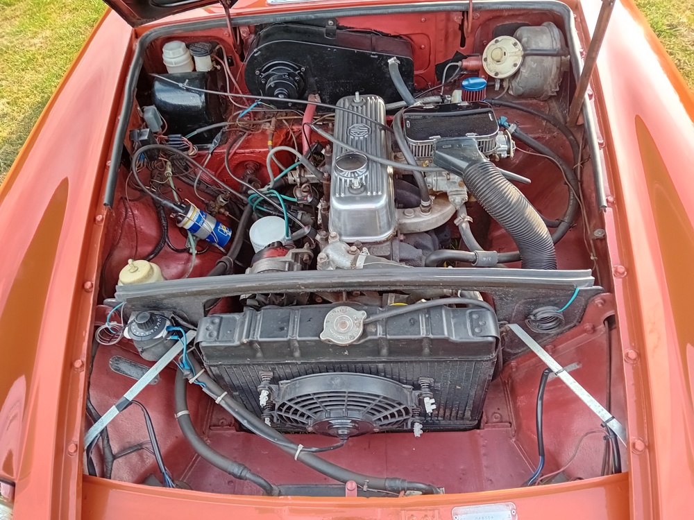 orange mgb gt 4