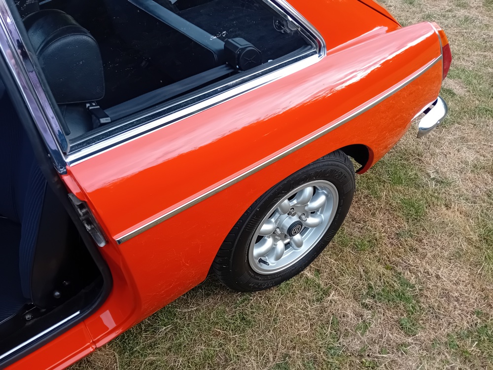 orange mgb gt 17