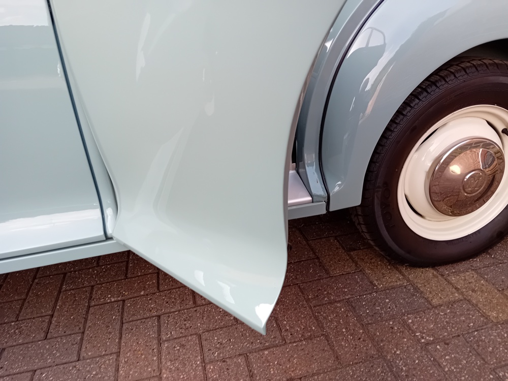 Morris minor blue 10