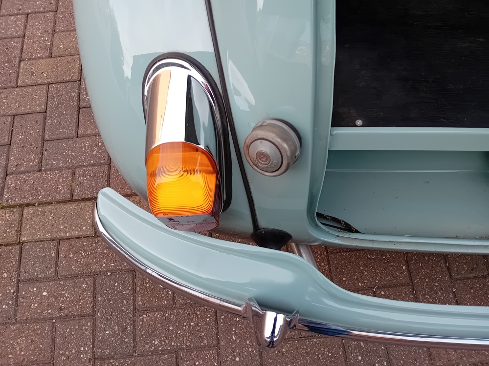 Morris minor blue 21