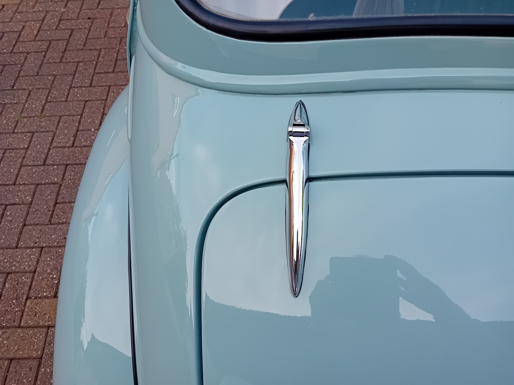 Morris minor blue 23